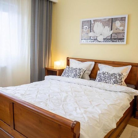 Oak Apartment - Piata Victoriei Bucharest Luaran gambar