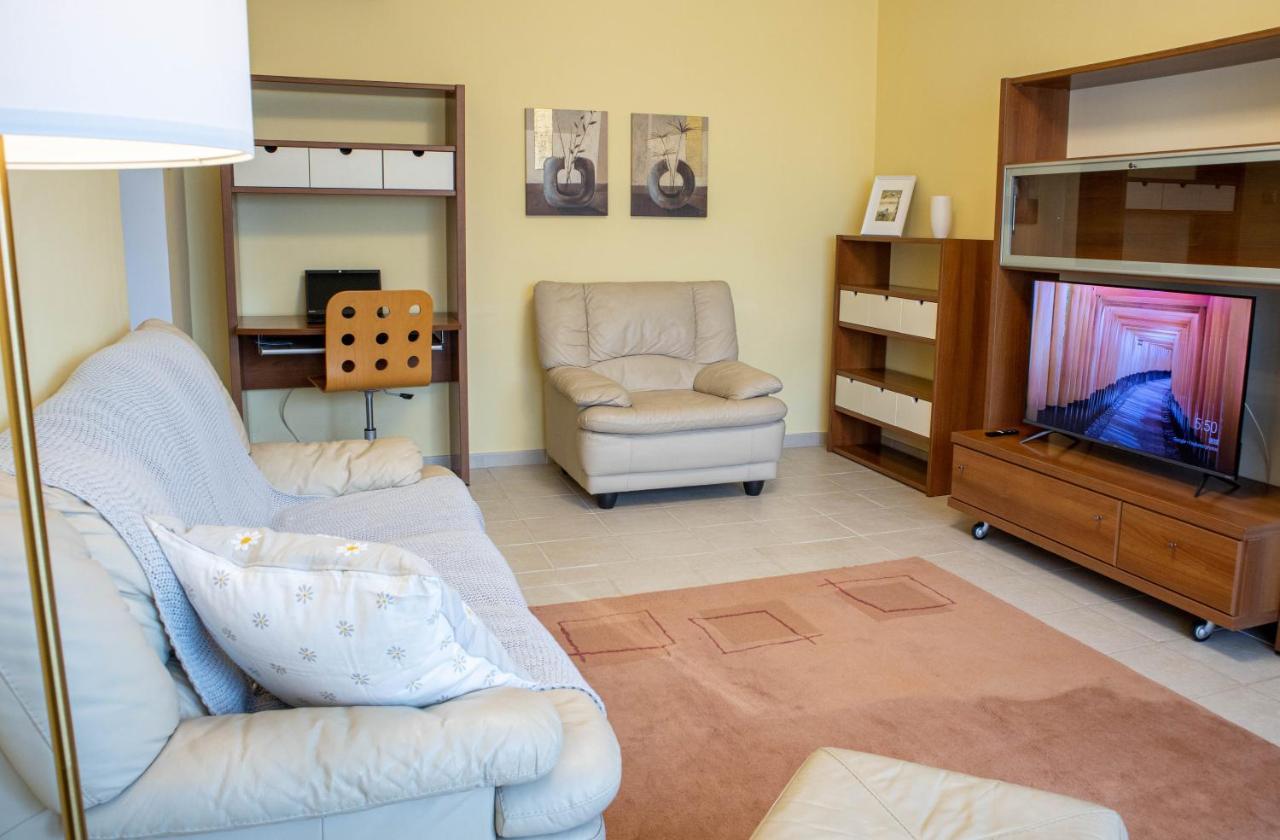 Oak Apartment - Piata Victoriei Bucharest Luaran gambar